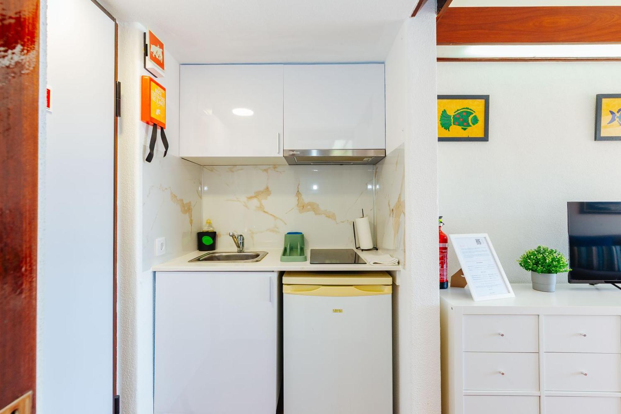 Rent4Rest - Sesimbra Ocean View Studio Экстерьер фото
